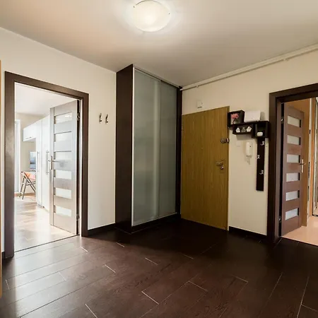 Osiedle Batorego Spacious Apartment Poznan Exterior photo